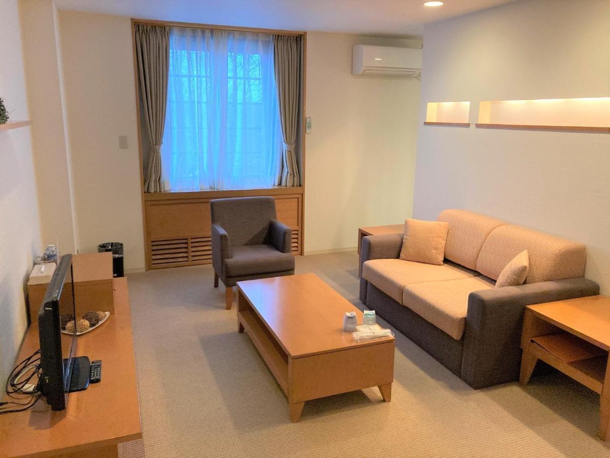 Tabist Hotel Colosseum Inn Tateshina Татесіна Екстер'єр фото